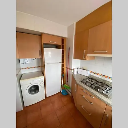 Piso Completamente Reformado, A Estrenar En Urb. Parque Antena, Apartamento